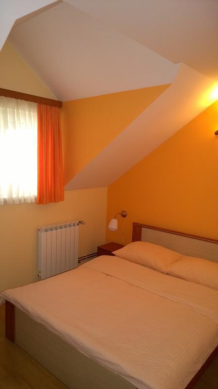 Pansion Rody Bed and Breakfast Gornja Stubica Rum bild